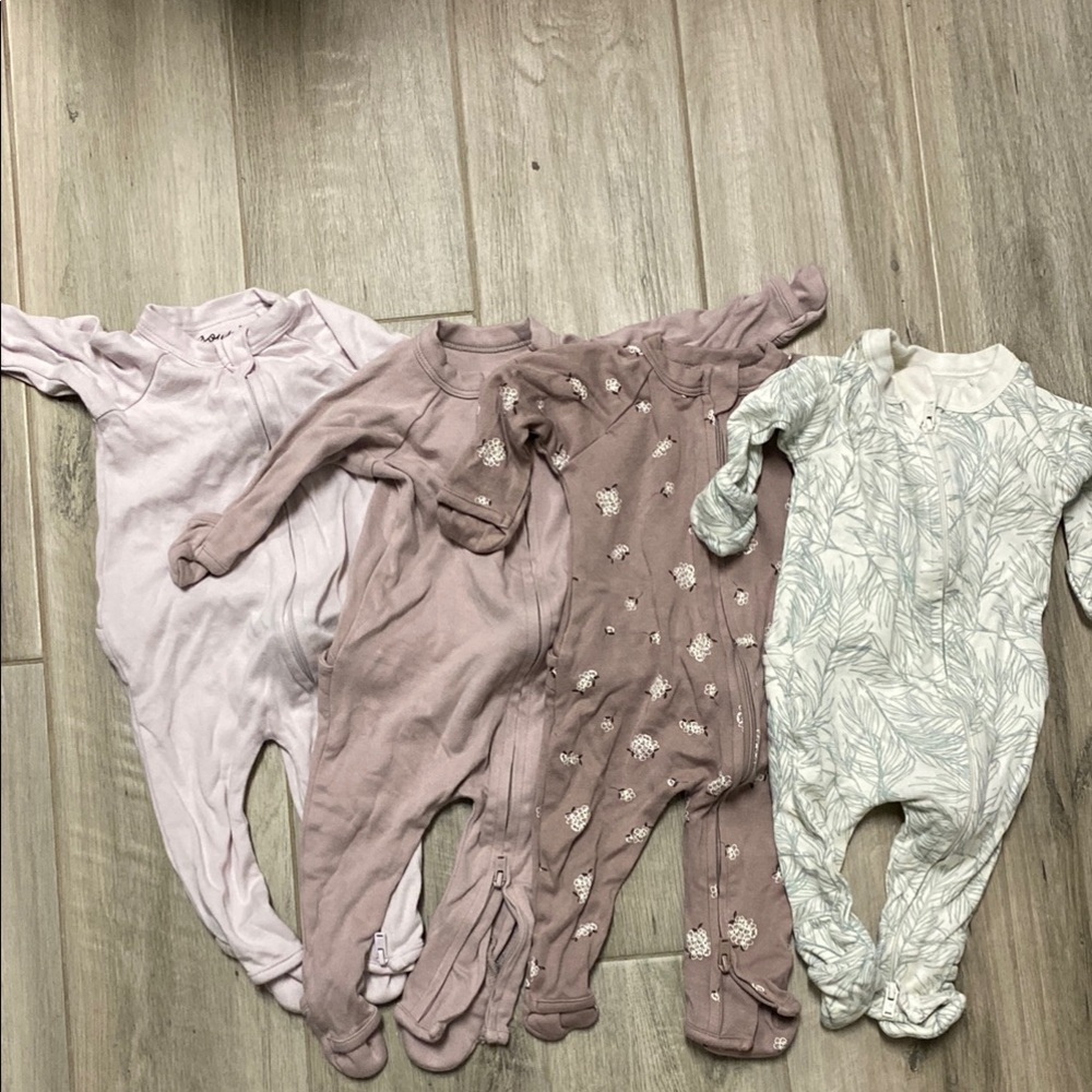 Goumi kids zippered footies